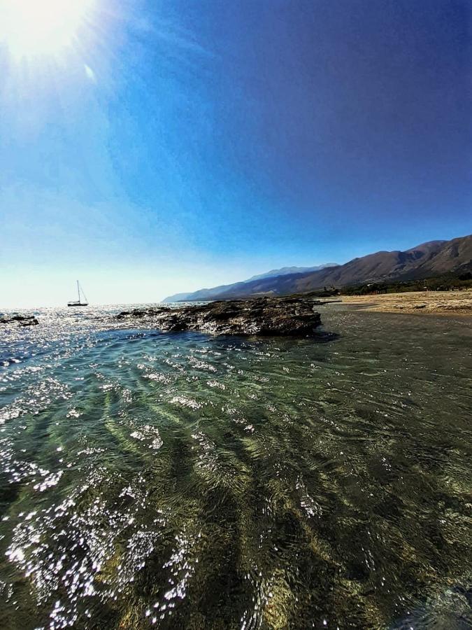Апартаменты Blue Sky Франгокастелло Экстерьер фото